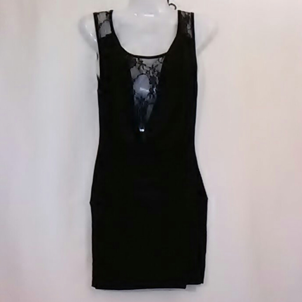 122. FD Sleeveless Black Blouse